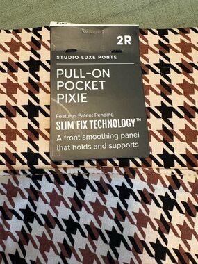 NWT Torrid Skinny Pull-On Pocket Pixie Houndstooth Pants